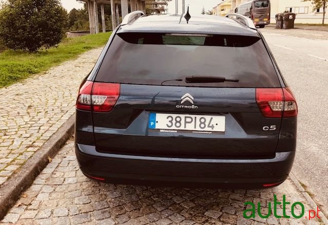 2014' Citroen C5 Tourer photo #6