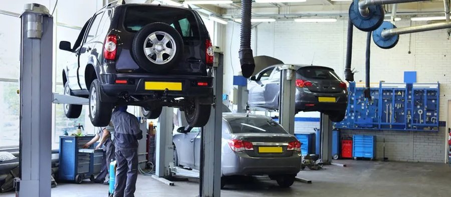 Garages divided over government review of MOT cost cap