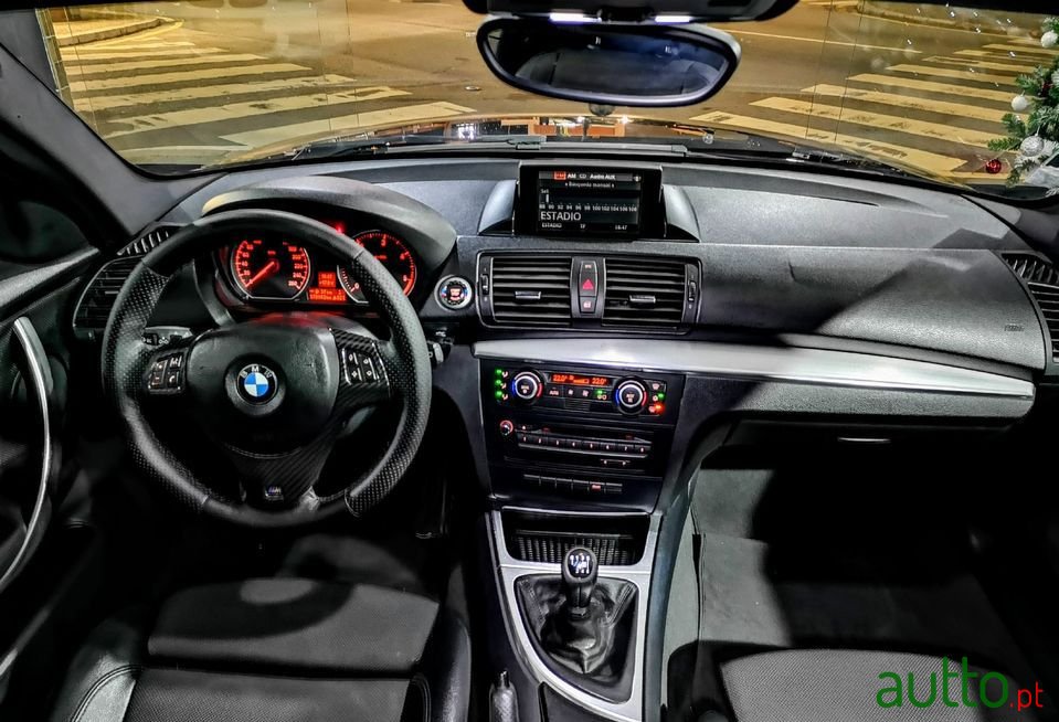 2008' BMW 123 photo #5