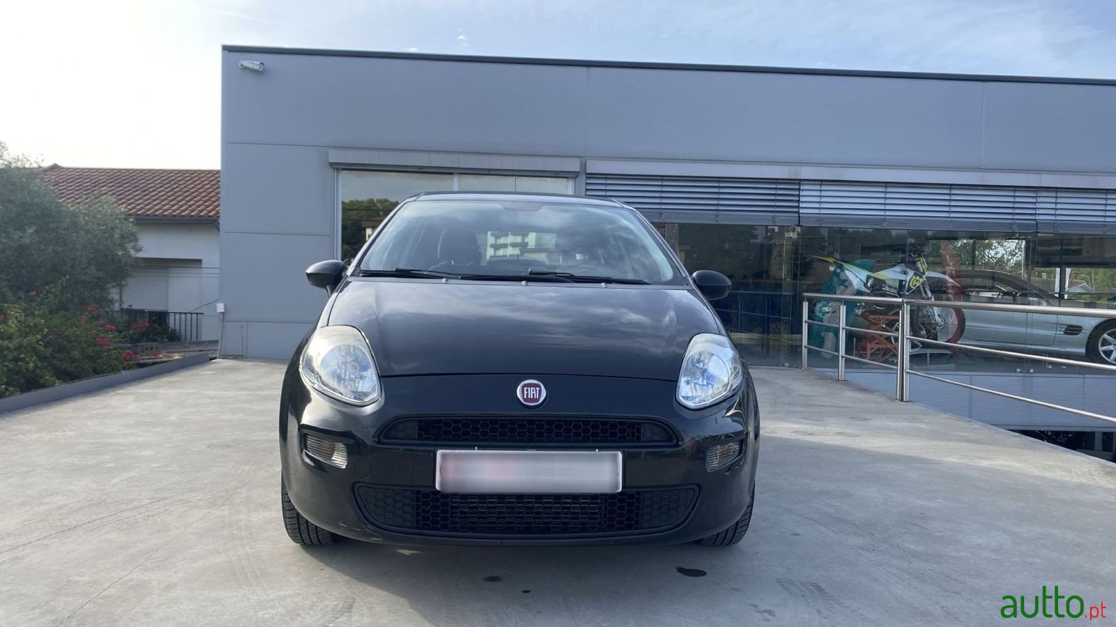 2015' Fiat Punto photo #3