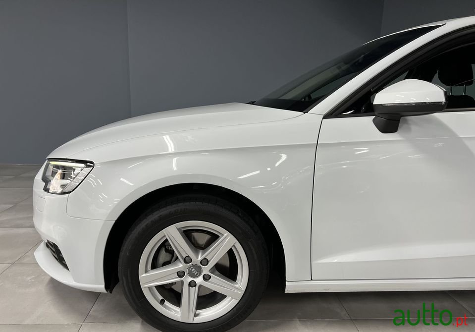 2019' Audi A3 Sportback photo #5