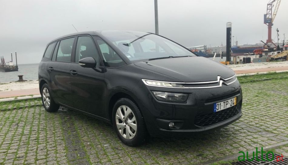 2014' Citroen C4 Grand Picasso photo #3