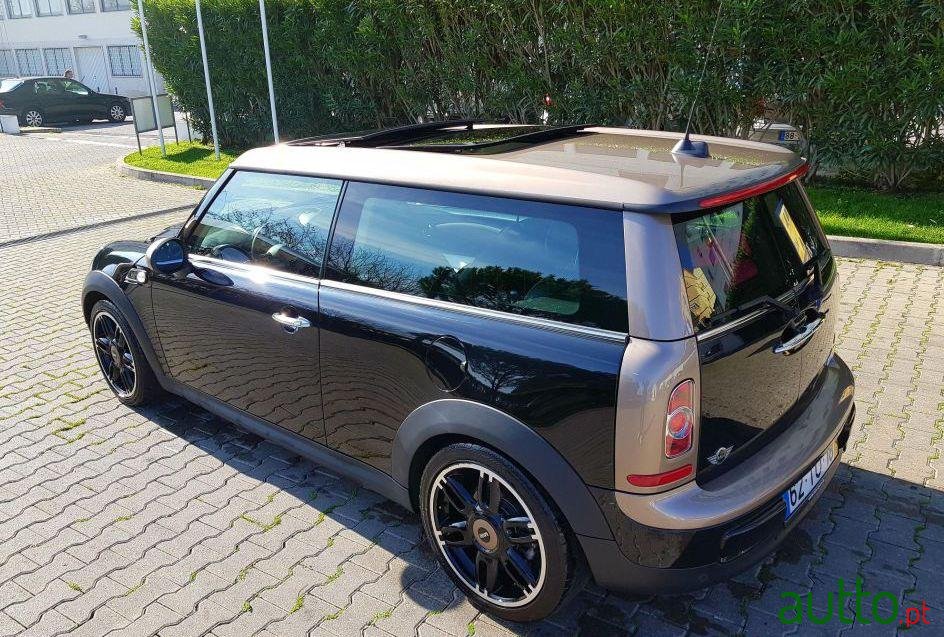 2013' MINI Clubman Bond Street photo #2