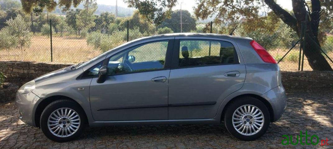 2007' Fiat Grande Punto photo #2