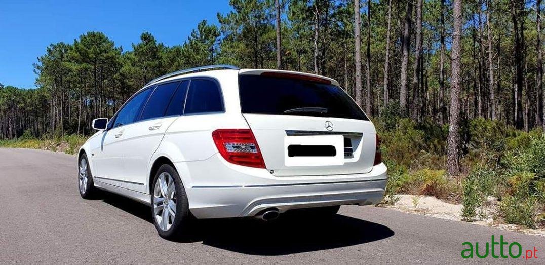 2011' Mercedes-Benz C-220 Avantgard photo #1