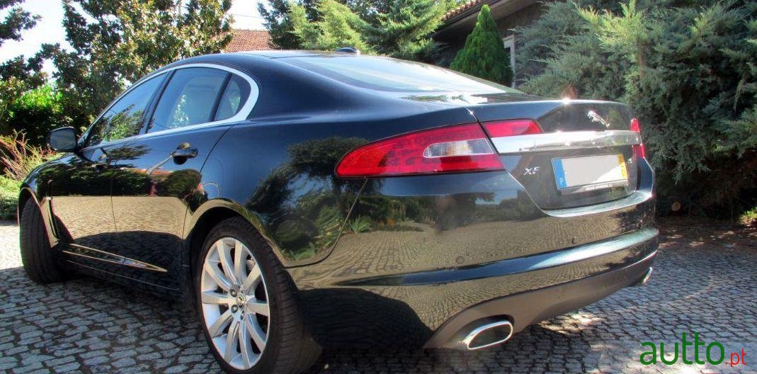 2010' Jaguar XF 3.0D V6 S Luxury photo #2