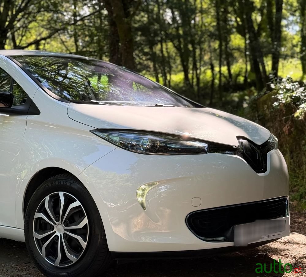 2013' Renault Zoe photo #2