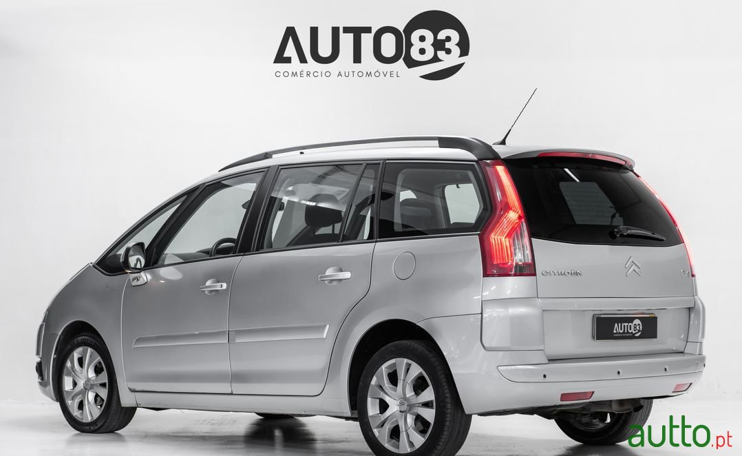 2008' Citroen C4 Grand Picasso photo #4