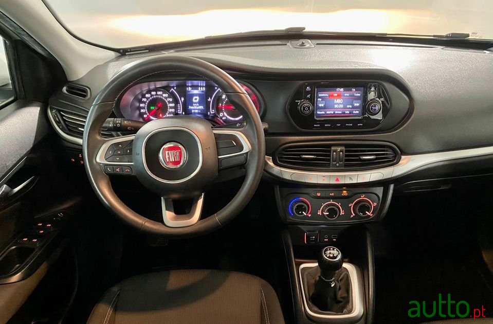 2016' Fiat Tipo photo #4