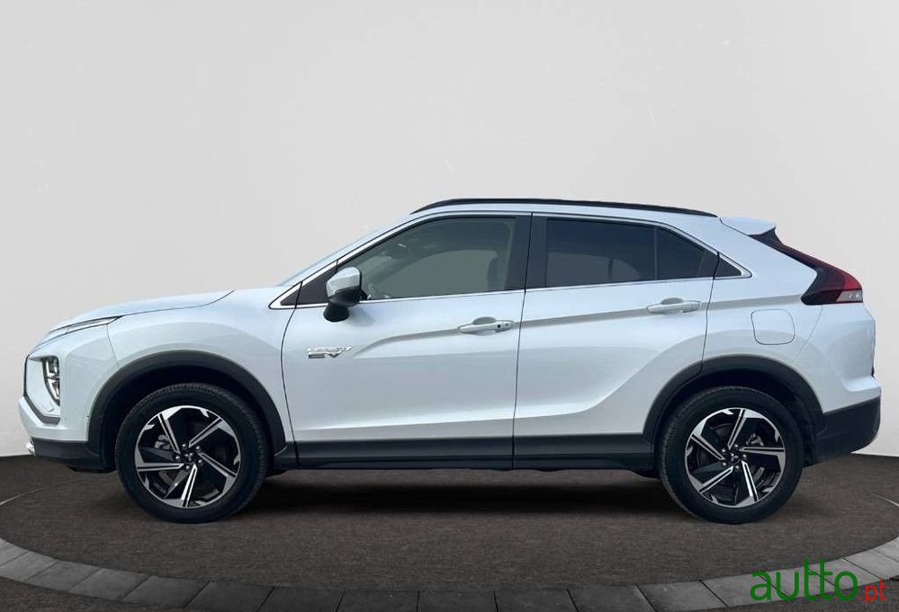 2023' Mitsubishi Eclipse Cross photo #2