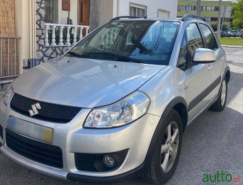 2007' Suzuki SX4 photo #2