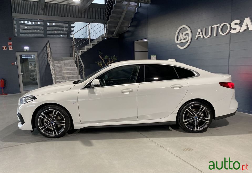 2021' BMW 216 Gran Coupe photo #2