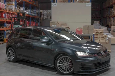 2016' Volkswagen Golf