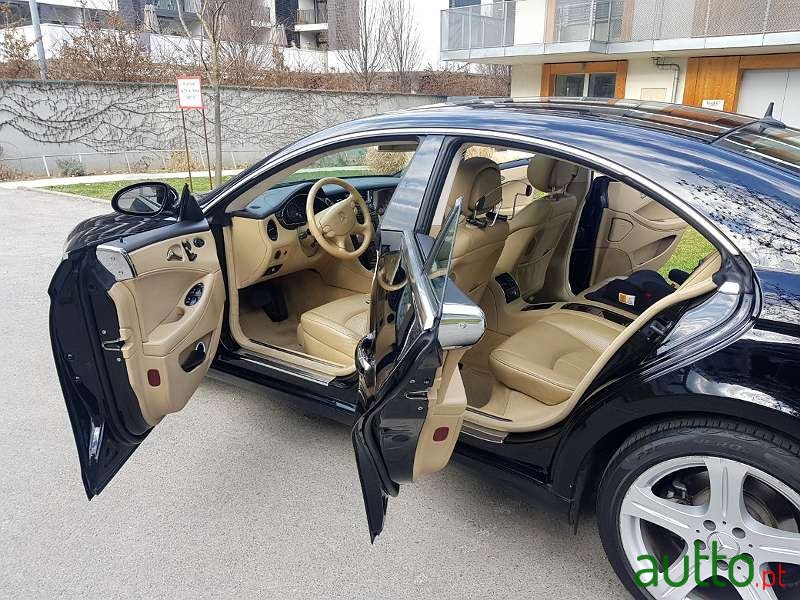 2006' Mercedes-Benz CLS 320 CDI 7G-TRONIC photo #5