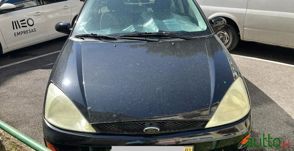 2001' Ford Focus photo #2