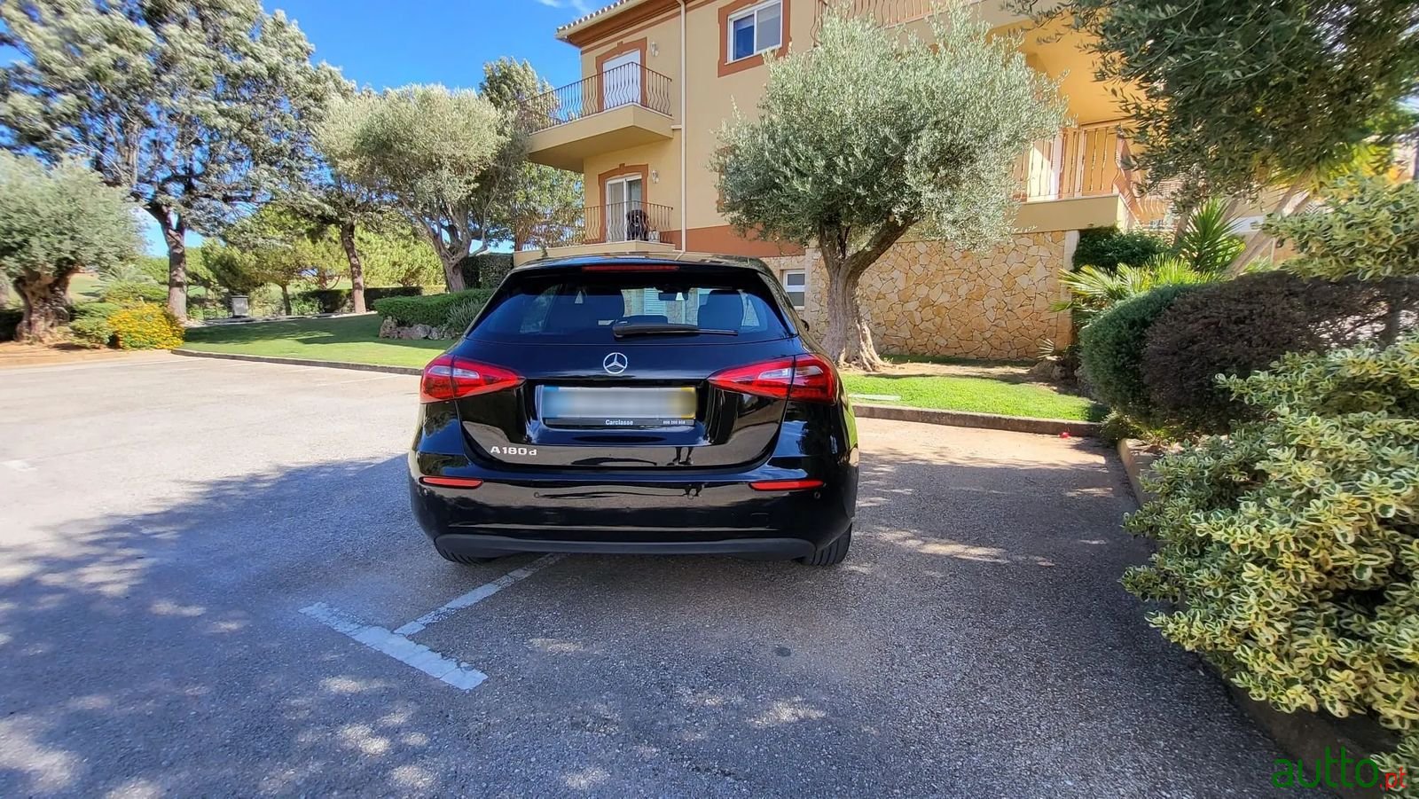 2019' Mercedes-Benz A-180 photo #4