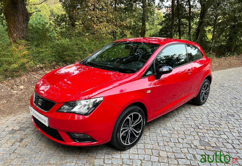 2015' SEAT Ibiza photo #1