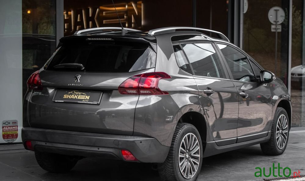 2018' Peugeot 2008 photo #4