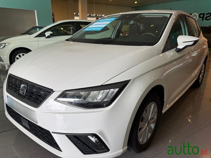 2021' SEAT Ibiza 1.0 Tsi Style photo #1