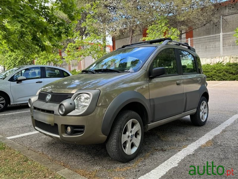 2005' Fiat Panda photo #1