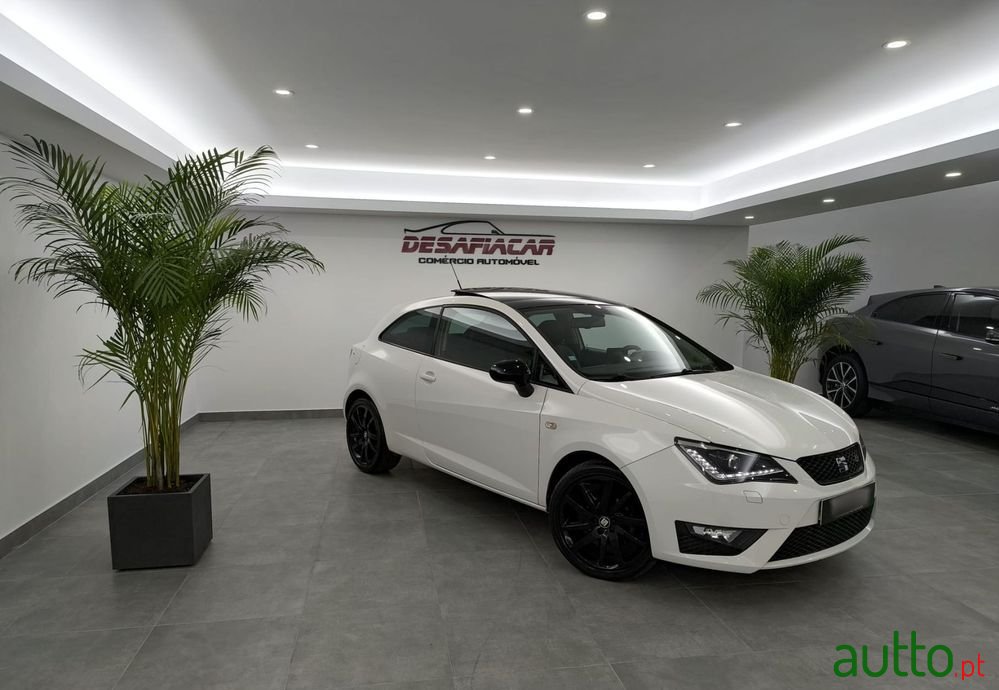 2015' SEAT Ibiza Sc 1.2 Tsi Fr photo #1