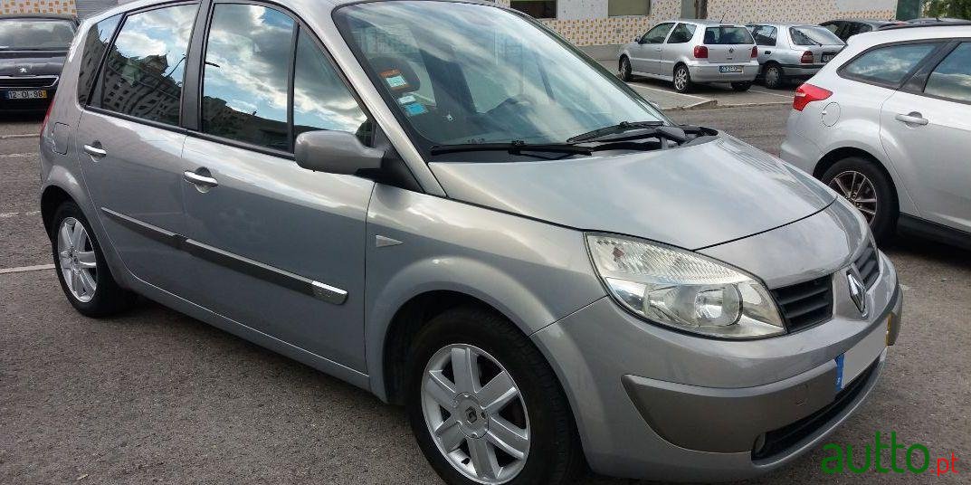 2004' Renault Scenic photo #3