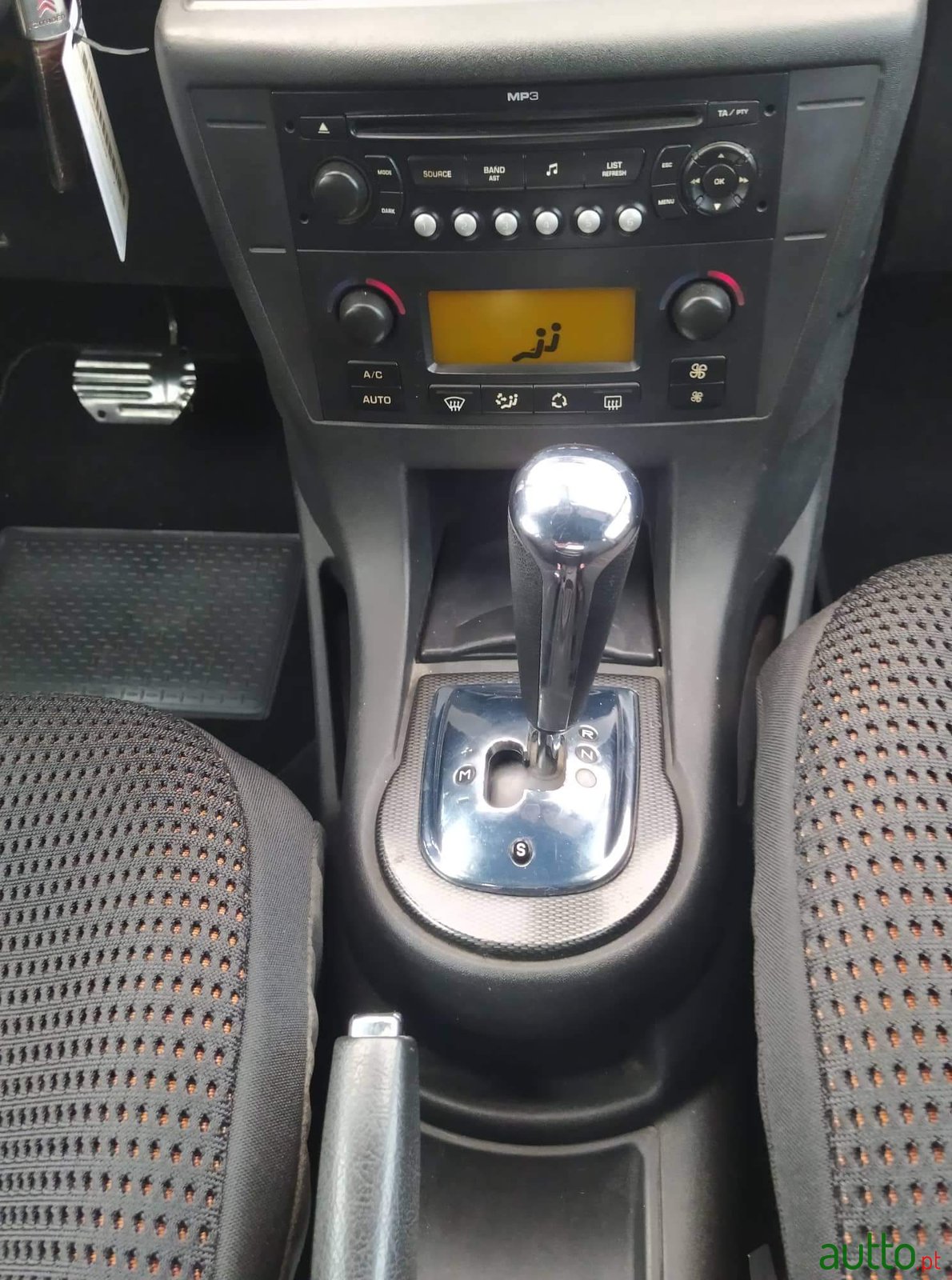 2007' Citroen C4 photo #5