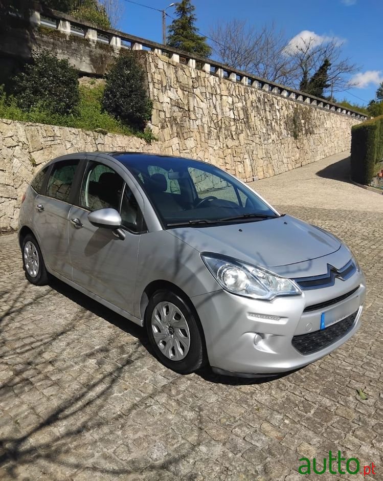 2013' Citroen C3 1.0 Vti Attraction photo #3