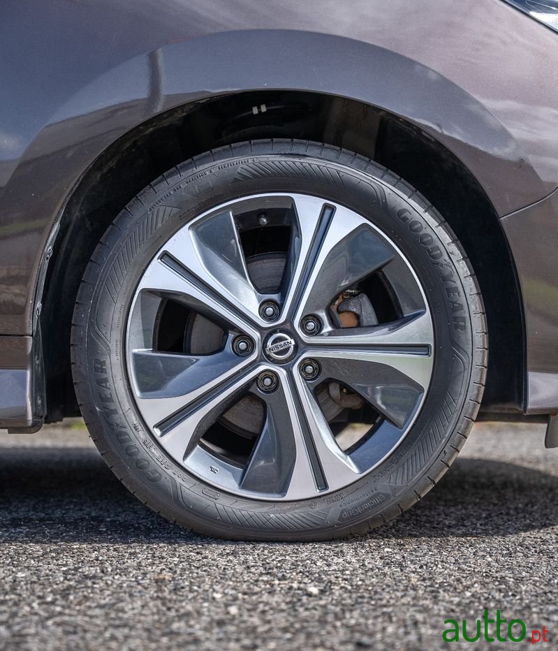 2024' Nissan Leaf N-Connecta photo #5