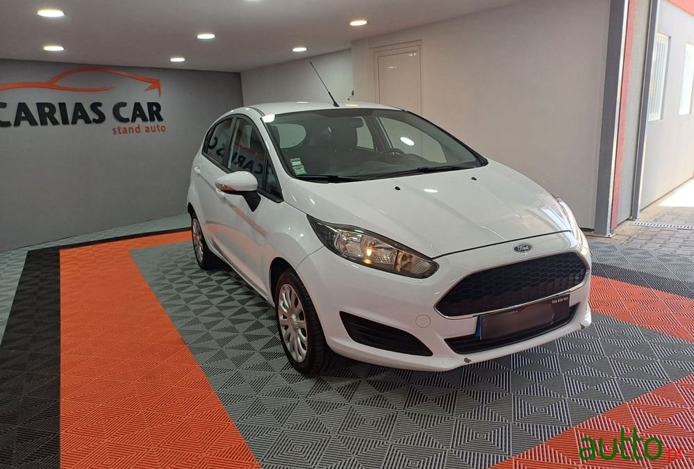 2017' Ford Fiesta 1.0 Ti-Vct Trend photo #2