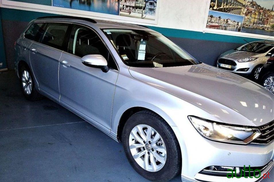 2016' Volkswagen Passat Variant photo #1