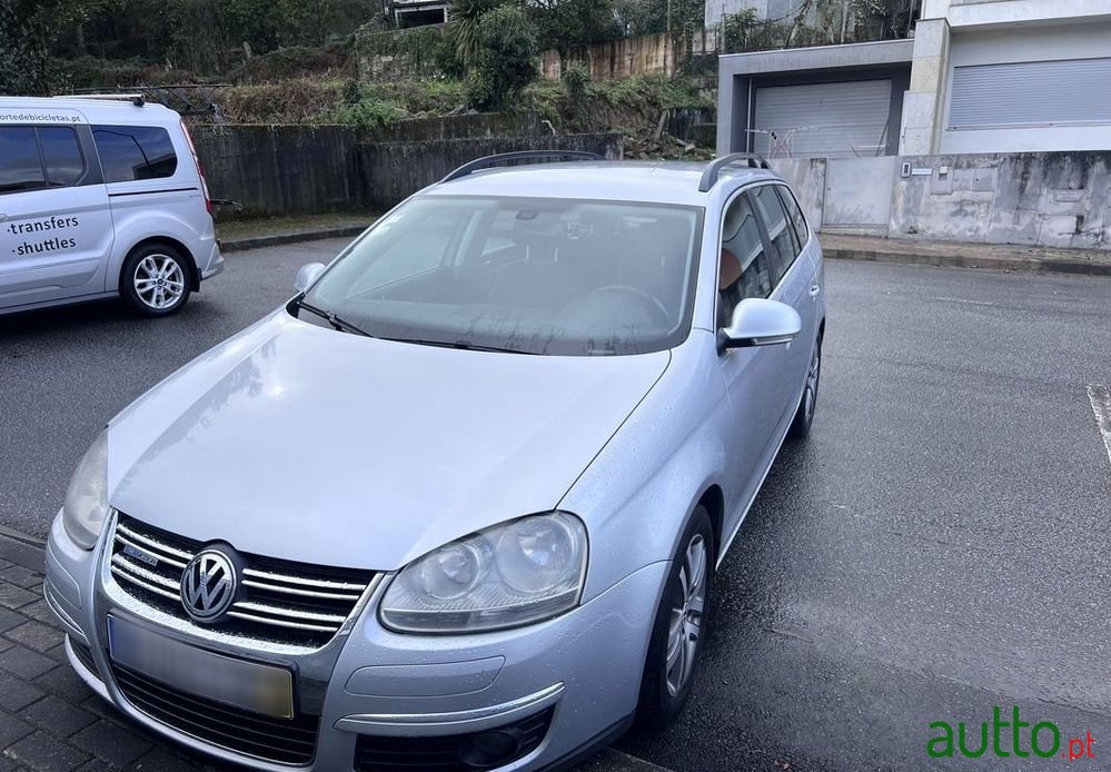 2008' Volkswagen Golf Variant photo #1