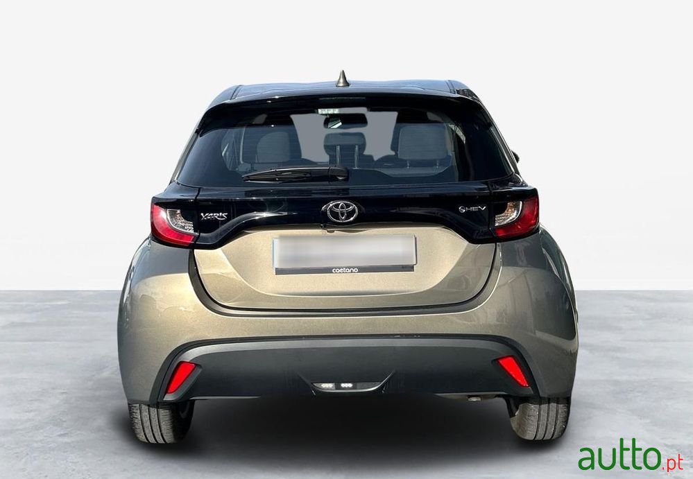 2024' Toyota Yaris photo #4