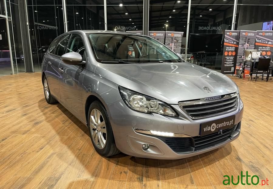 2017' Peugeot 308 Sw photo #3