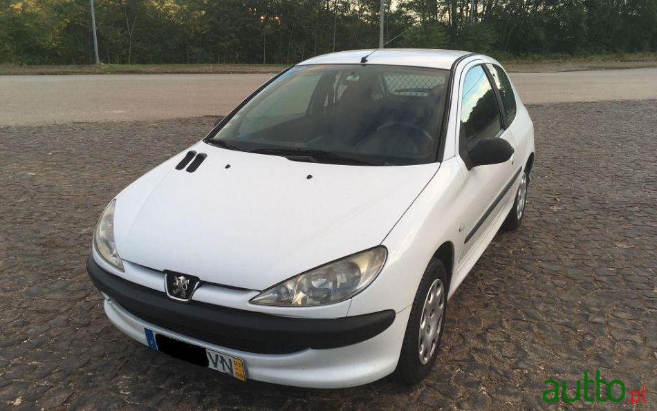 2003' Peugeot 206 1.4 Hdi photo #1