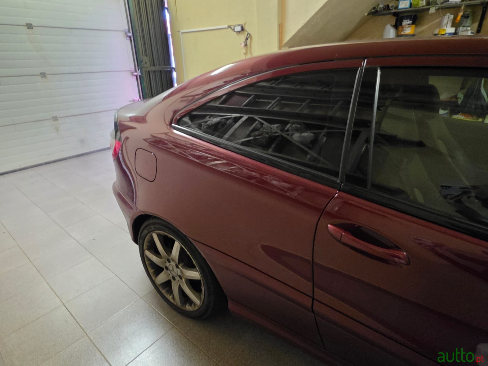 2005' Mercedes-Benz CL 220 photo #7