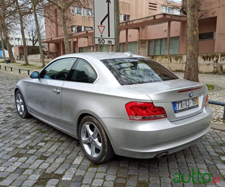 2009' BMW 120 photo #2