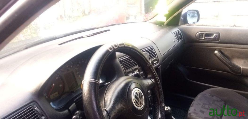 1998' Volkswagen Golf photo #2