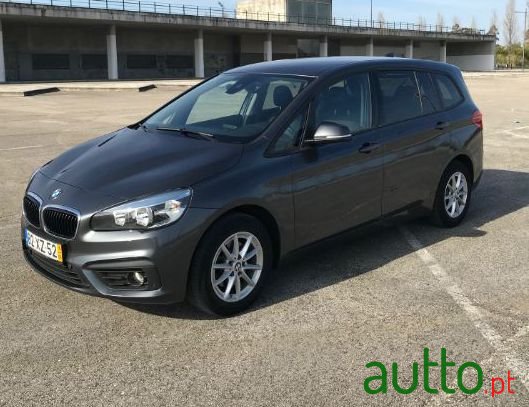 2016' BMW 216 Gran Tourer photo #4