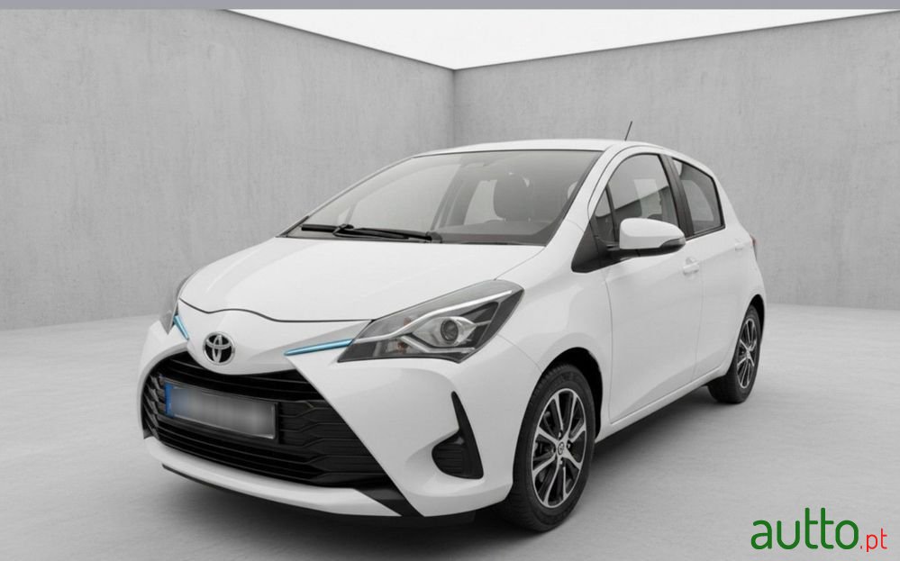 2020' Toyota Yaris photo #1