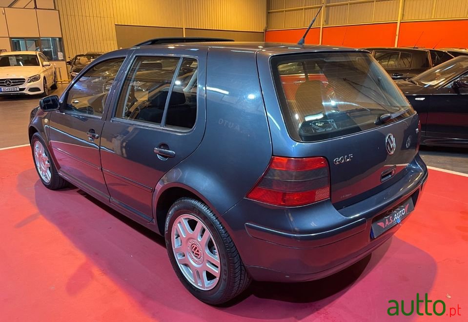 1999' Volkswagen Golf photo #5