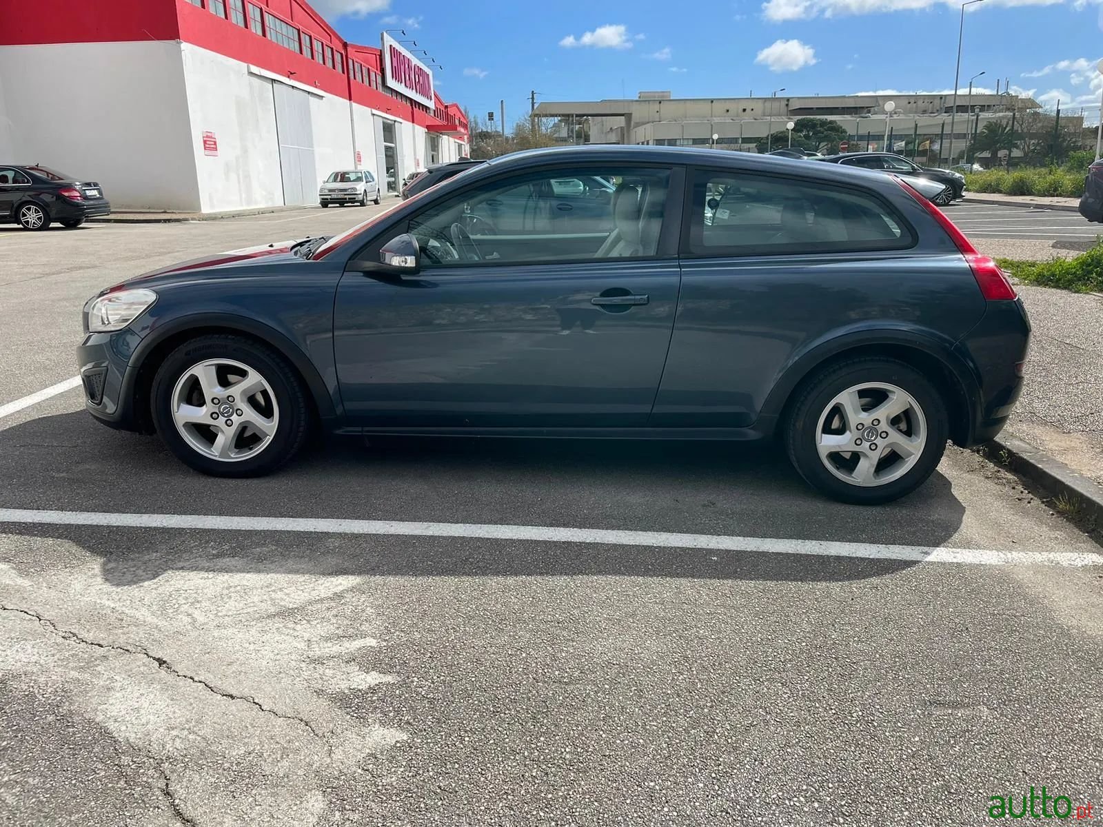 2011' Volvo C30 photo #2