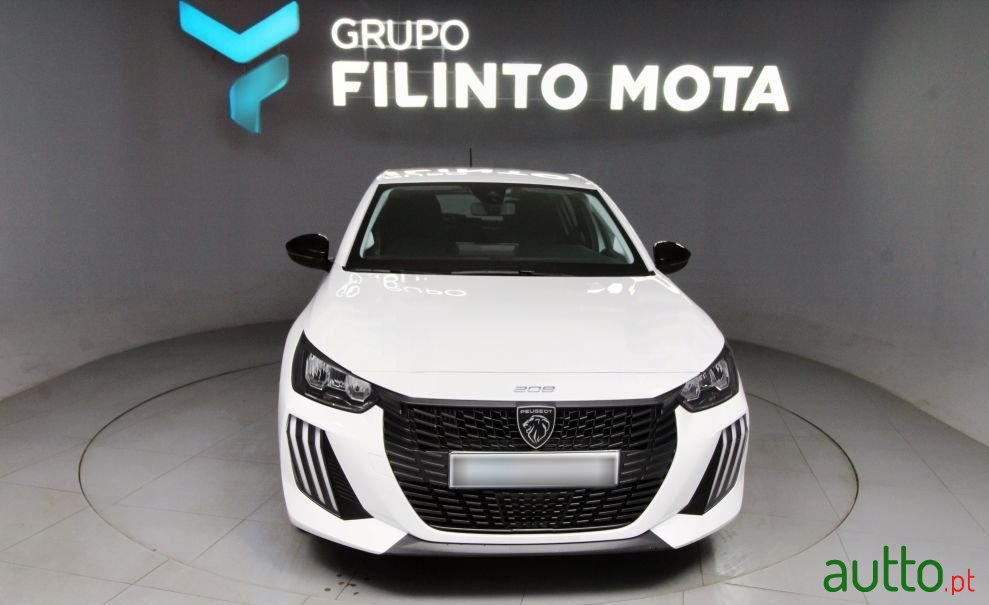 2024' Peugeot 208 photo #2