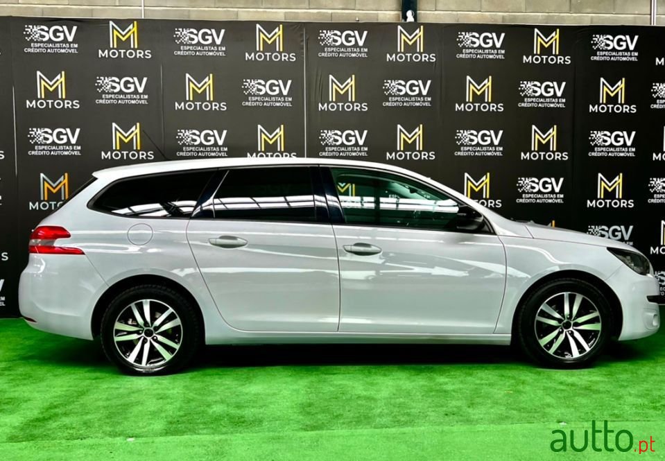 2017' Peugeot 308 Sw photo #6