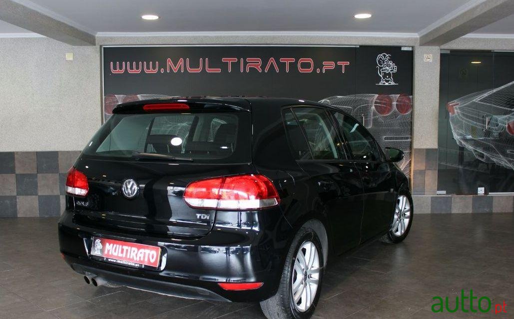 2009' Volkswagen Golf 2.0Tdi Trendline photo #1