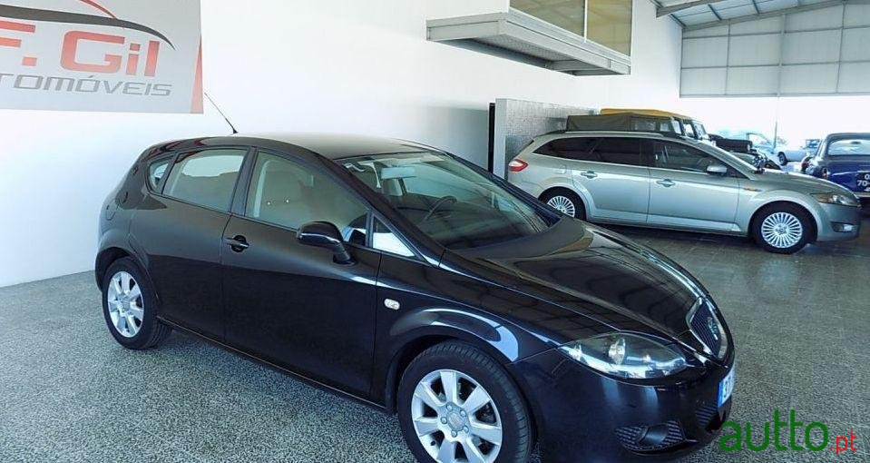 2008' SEAT Leon photo #1