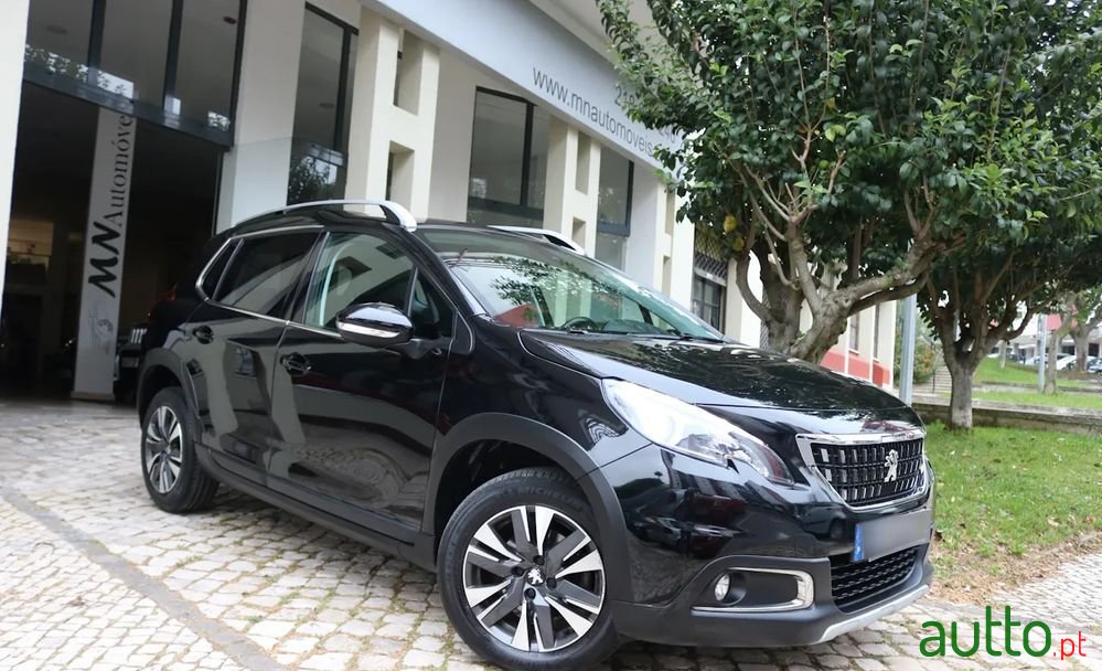 2017' Peugeot 2008 photo #3