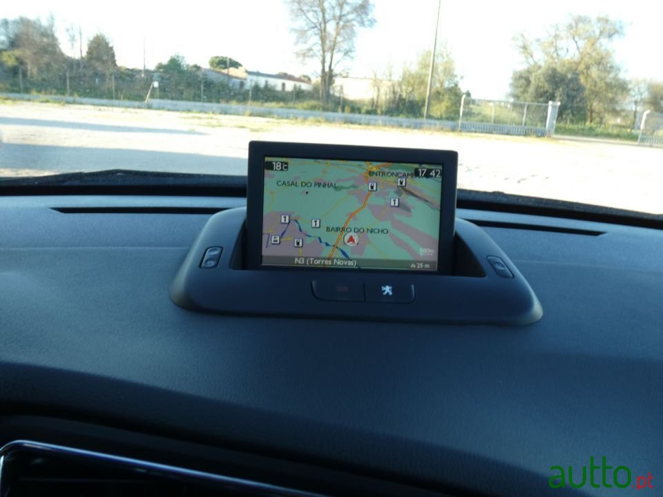 2016' Peugeot 5008 photo #4