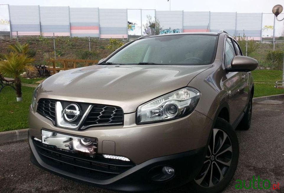 2013' Nissan Qashqai photo #2