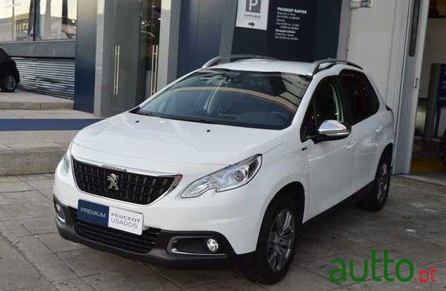 2017' Peugeot 2008 1.6 Bluehdi Style photo #2